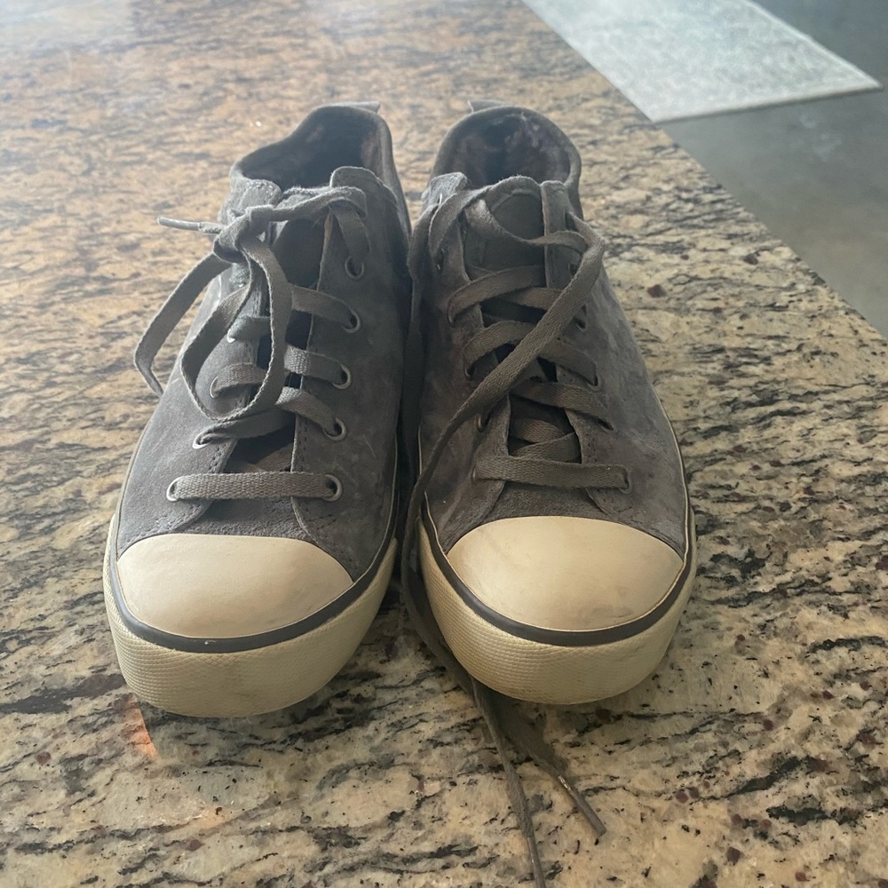 Ugg tennis shoes